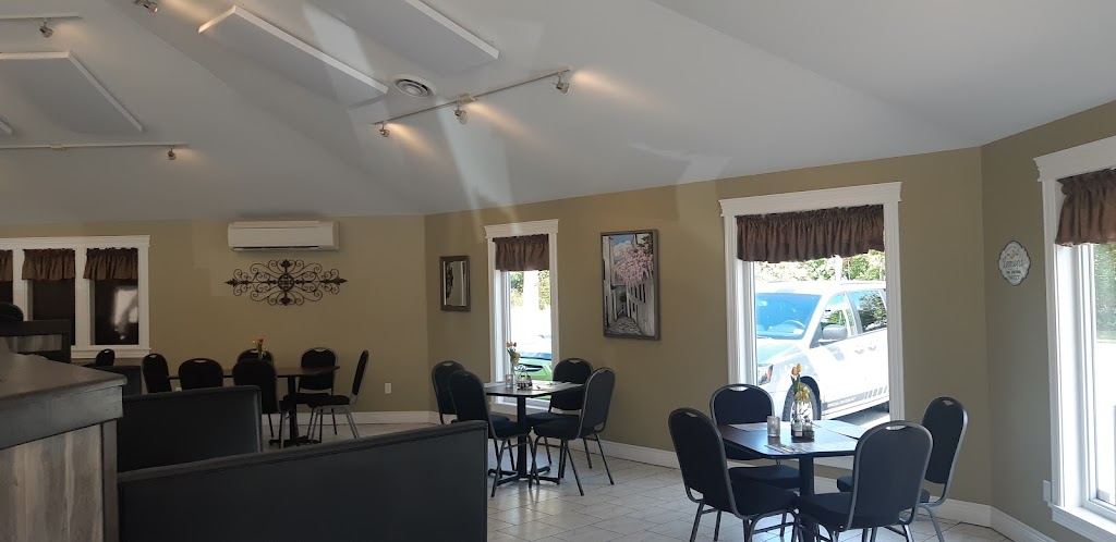 Angies Family Restaurant | 71 Main St, Middleton, NS B0S 1P0, Canada | Phone: (902) 363-2238