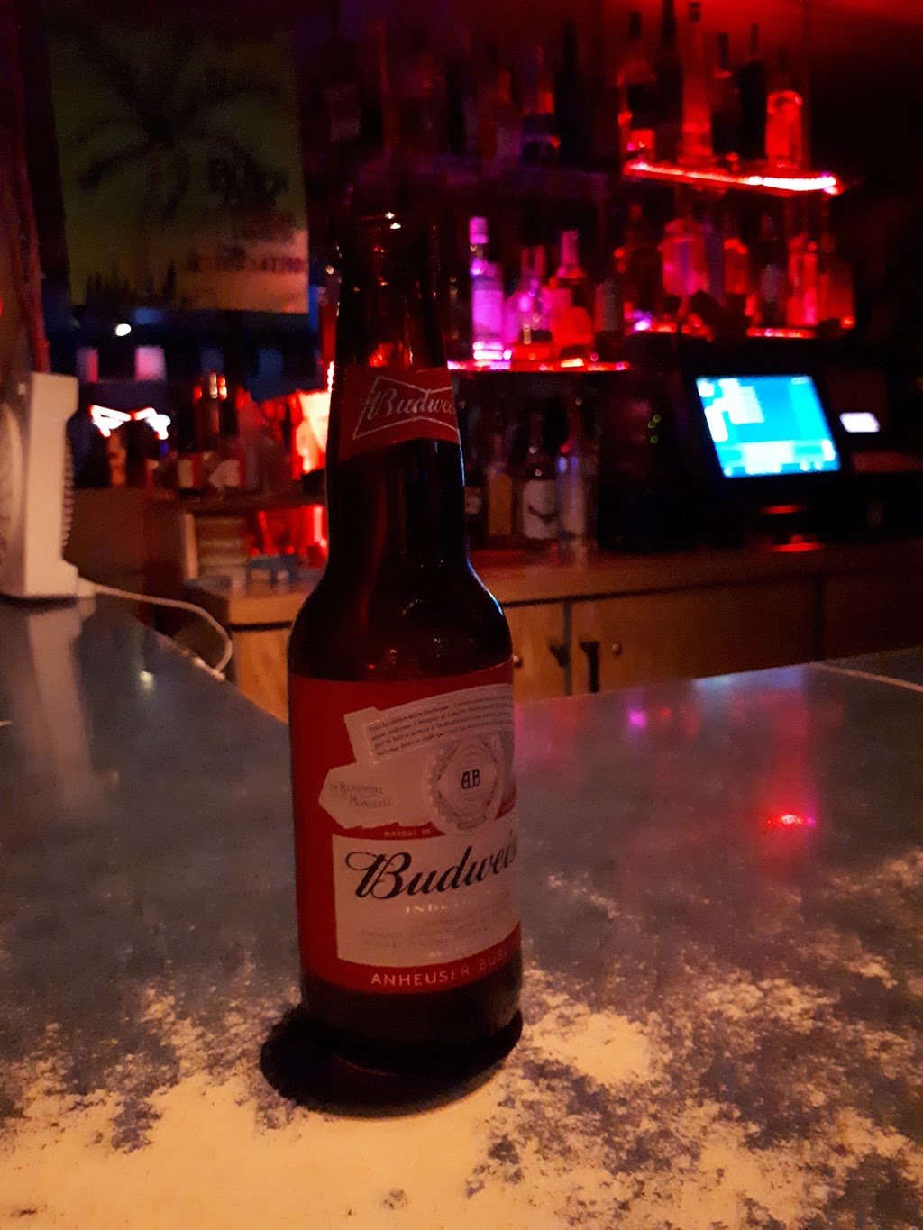 Bar Leverre | 1932 Rue Principale, Saint-Faustin-Lac-Carré, QC J0T 1J1, Canada | Phone: (819) 688-3361