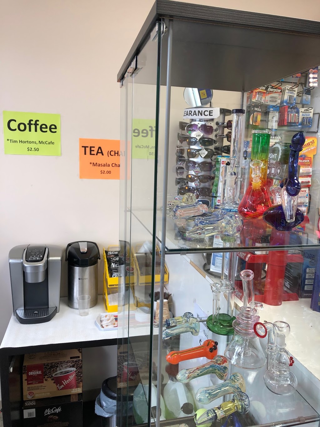 North Haven Convenience | 4404 14 St NW, Calgary, AB T2K 1J5, Canada | Phone: (587) 353-3560
