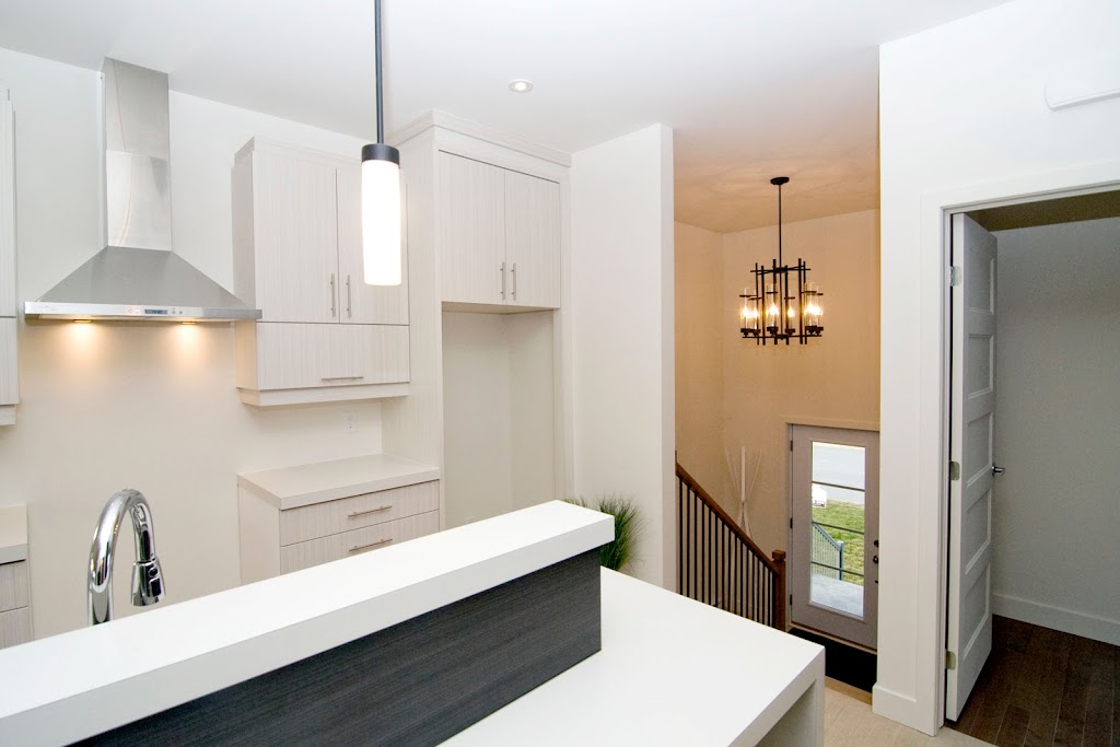 Les Constructions Odyssées Inc | 29 John-Strom, Granby, QC J2J 0N9, Canada | Phone: (450) 776-2676