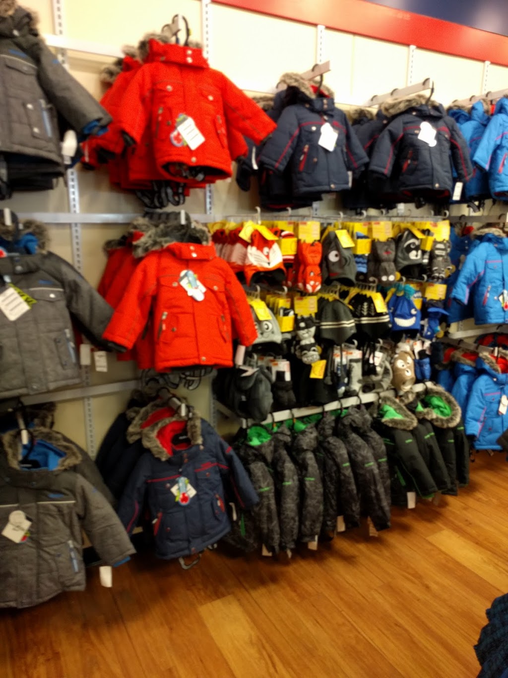 OshKosh Bgosh | 308 Taunton Rd E, Whitby, ON L1R 0H4, Canada | Phone: (905) 655-6184