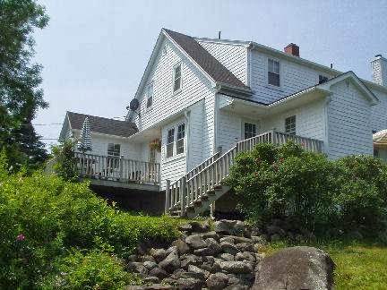Gallery Guest House B & B and Savage Art Gallery | 611 Shore Rd, Liverpool, NS B0T 1K0, Canada | Phone: (902) 354-5431