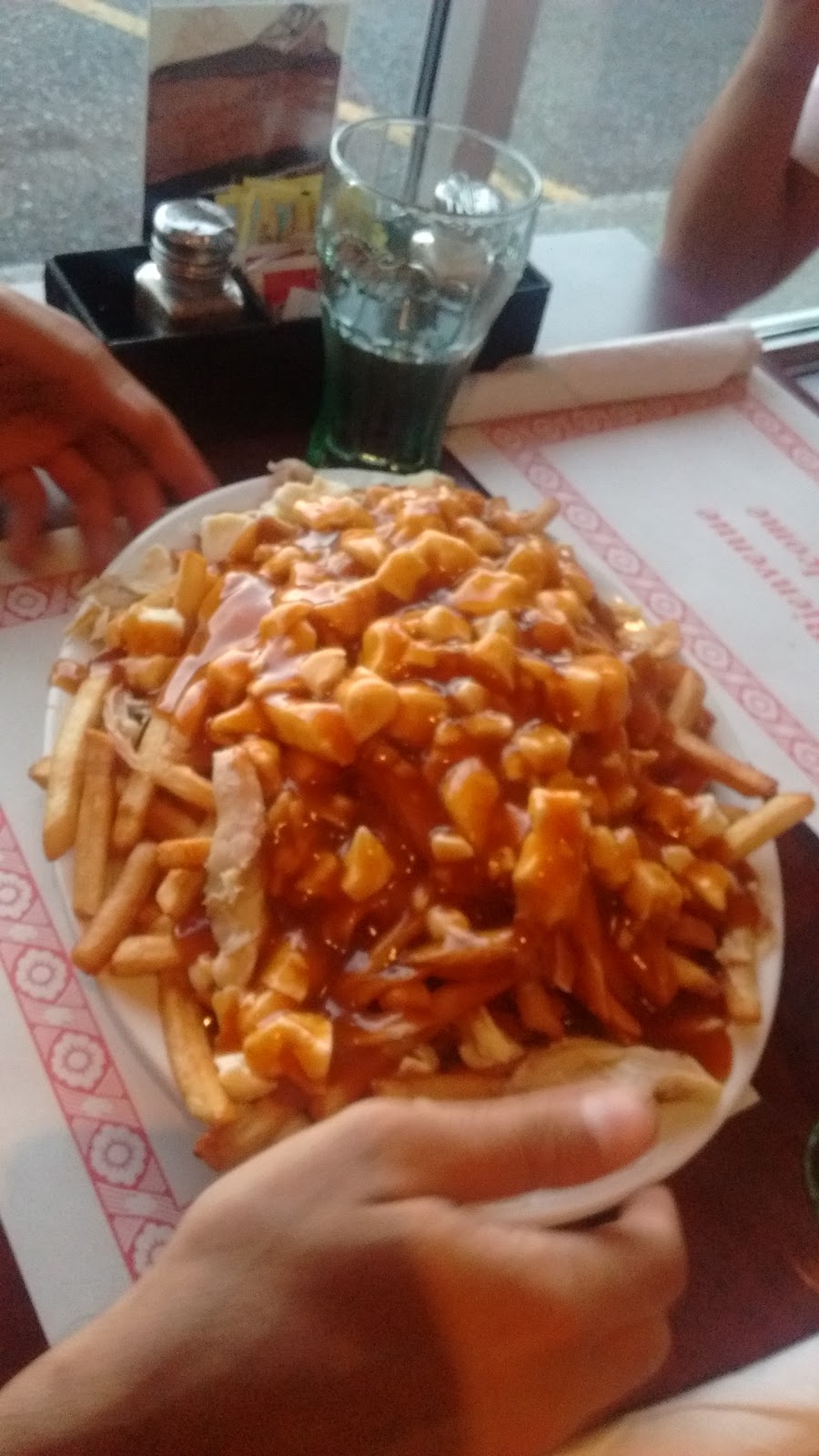 Coq o bec | 1139 Chemin des Pèlerins, Sherbrooke, QC J1E 1G6, Canada | Phone: (819) 829-5050