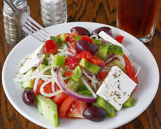 Arahova Souvlaki Pointe-Claire | 46 Bd Brunswick Suite B, Pointe-Claire, QC H9B 2L3, Canada | Phone: (514) 695-9655
