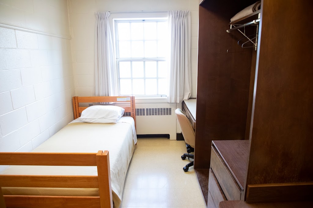 FX Hall Residences | 6011 Varsity Cir, Antigonish, NS B2G 2W5, Canada | Phone: (902) 305-4592