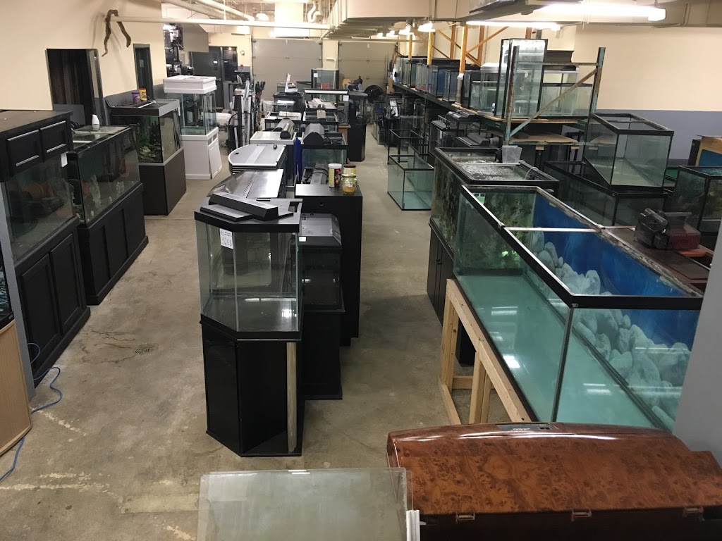 Lentrepôt de laquarium usagée | 3005 Rue Brodeur O, Granby, QC J2J 0H7, Canada | Phone: (450) 521-8781