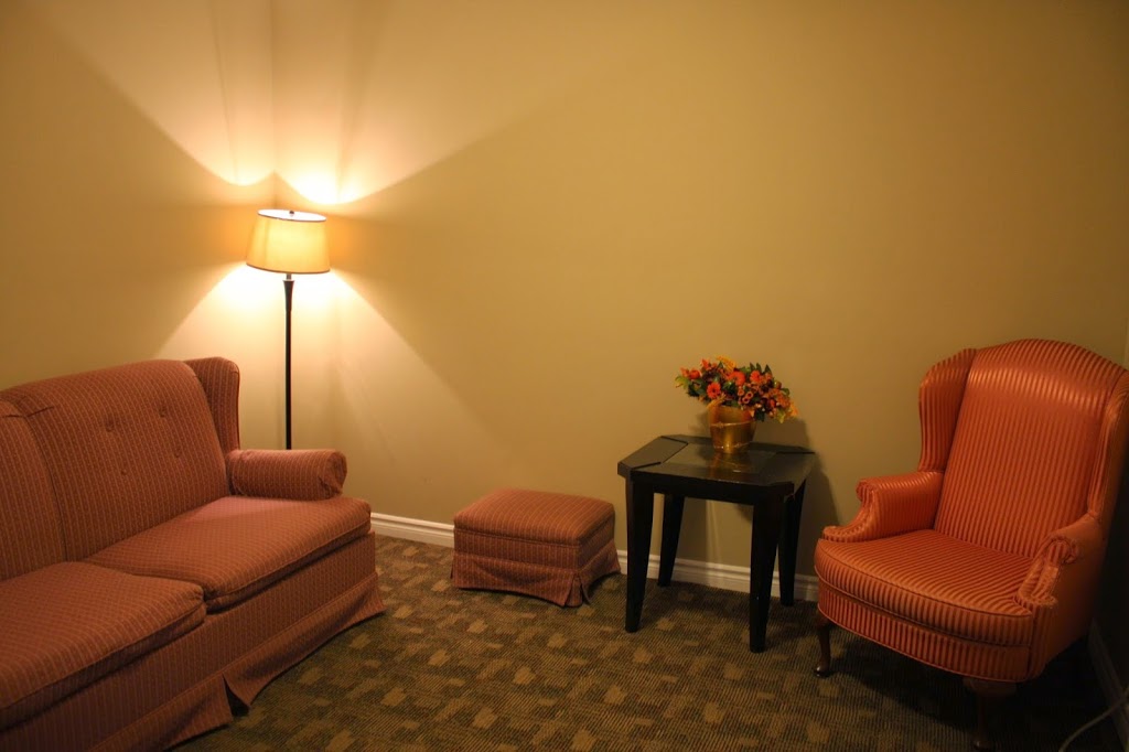 Kent Motel | 420 Grand Ave E, Chatham, ON N7L 1X2, Canada | Phone: (519) 352-9222