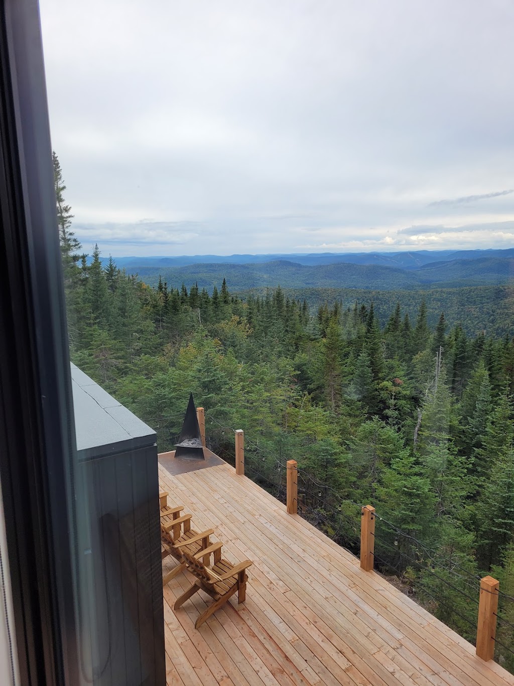La cAbin ride&sleep | 145 Chem. du Moulin, La Jacques-Cartier, QC G3B, Canada | Phone: (418) 952-6425