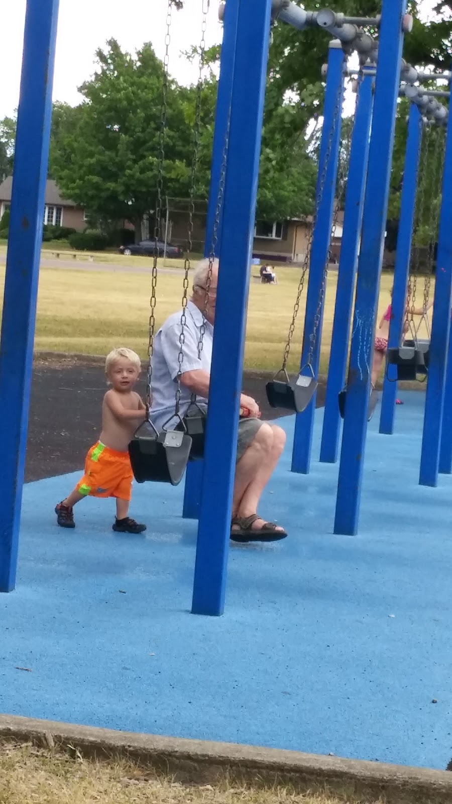 Huntington Park Recreation Centre | 87 Brentwood Dr, Hamilton, ON L8T 3W4, Canada | Phone: (905) 546-4880