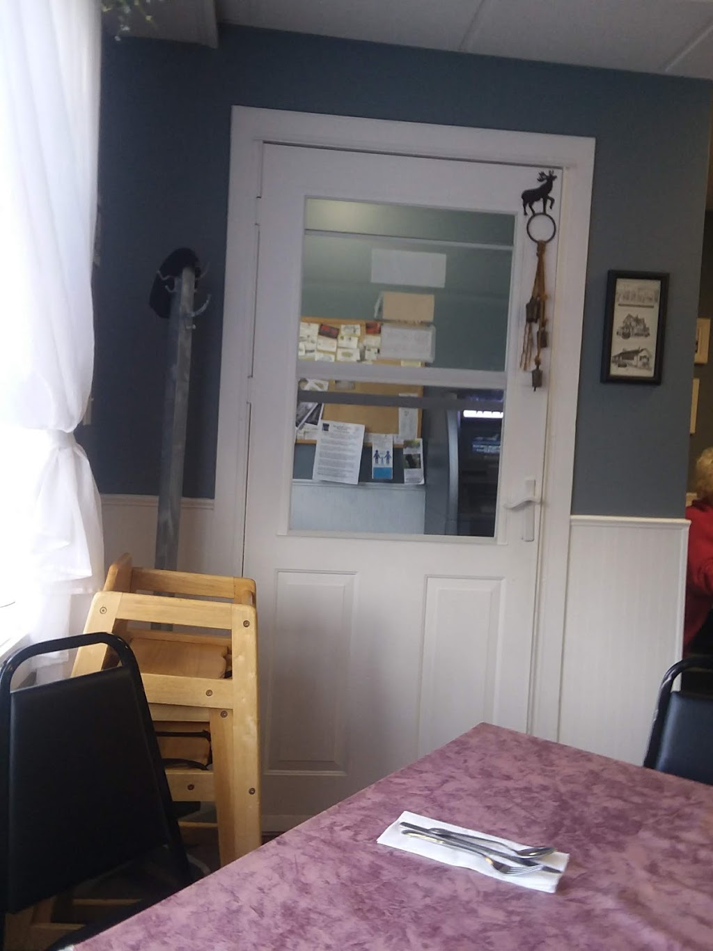 Tinas Place | 5835 Buffalo St, Sanborn, NY 14132, USA | Phone: (716) 731-2444