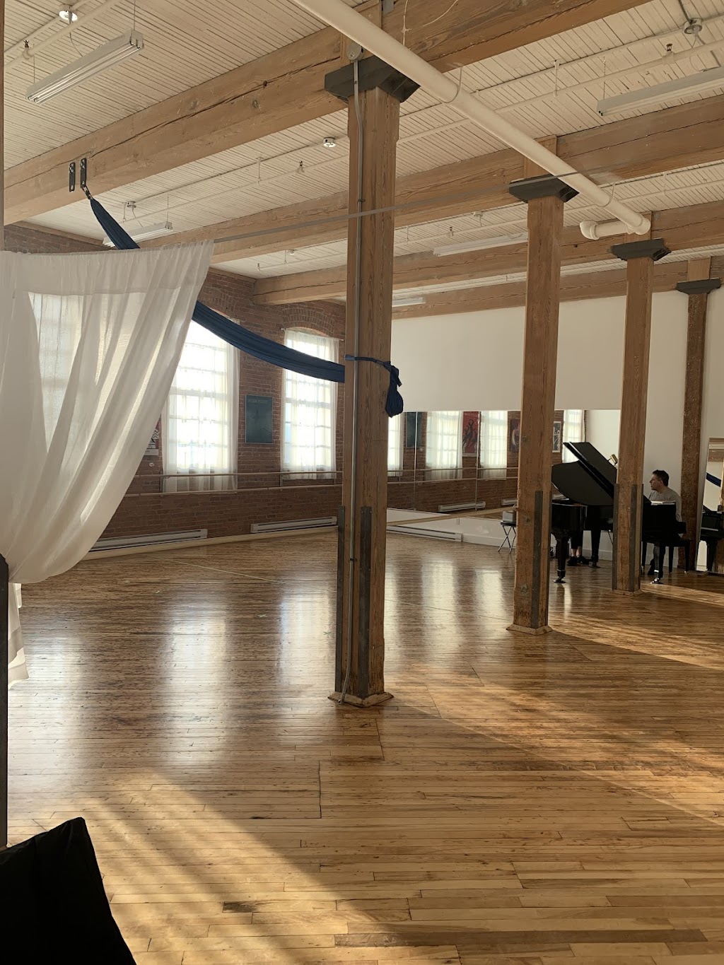 School Ballet Russian | 166 Rue Cowie, Granby, QC J2G 3V3, Canada | Phone: (450) 522-7727