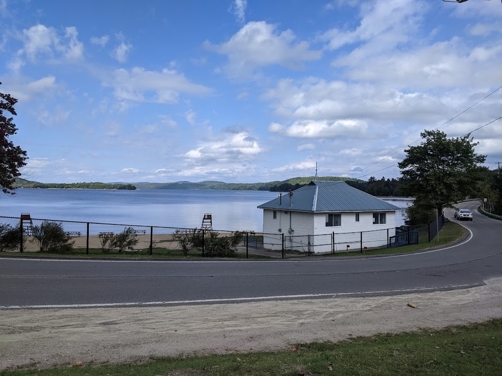 City of Lake Simon Municipal Beach | 760 Chem. du Tour du Lac, Chénéville, QC J0V 1E0, Canada | Phone: (819) 428-9363