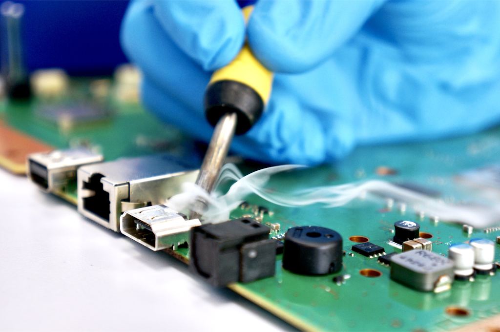 A.L. Tech. Mobile | 10525 Boulevard de lOrmière, Québec, QC G2B 3L2, Canada | Phone: (581) 701-3014