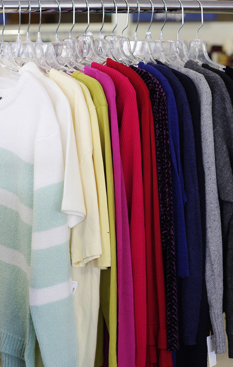 WINS Thrift Store (Women In Need Society) | 6432 Bowness Rd NW, Calgary, AB T3B 0E7, Canada | Phone: (403) 288-4825