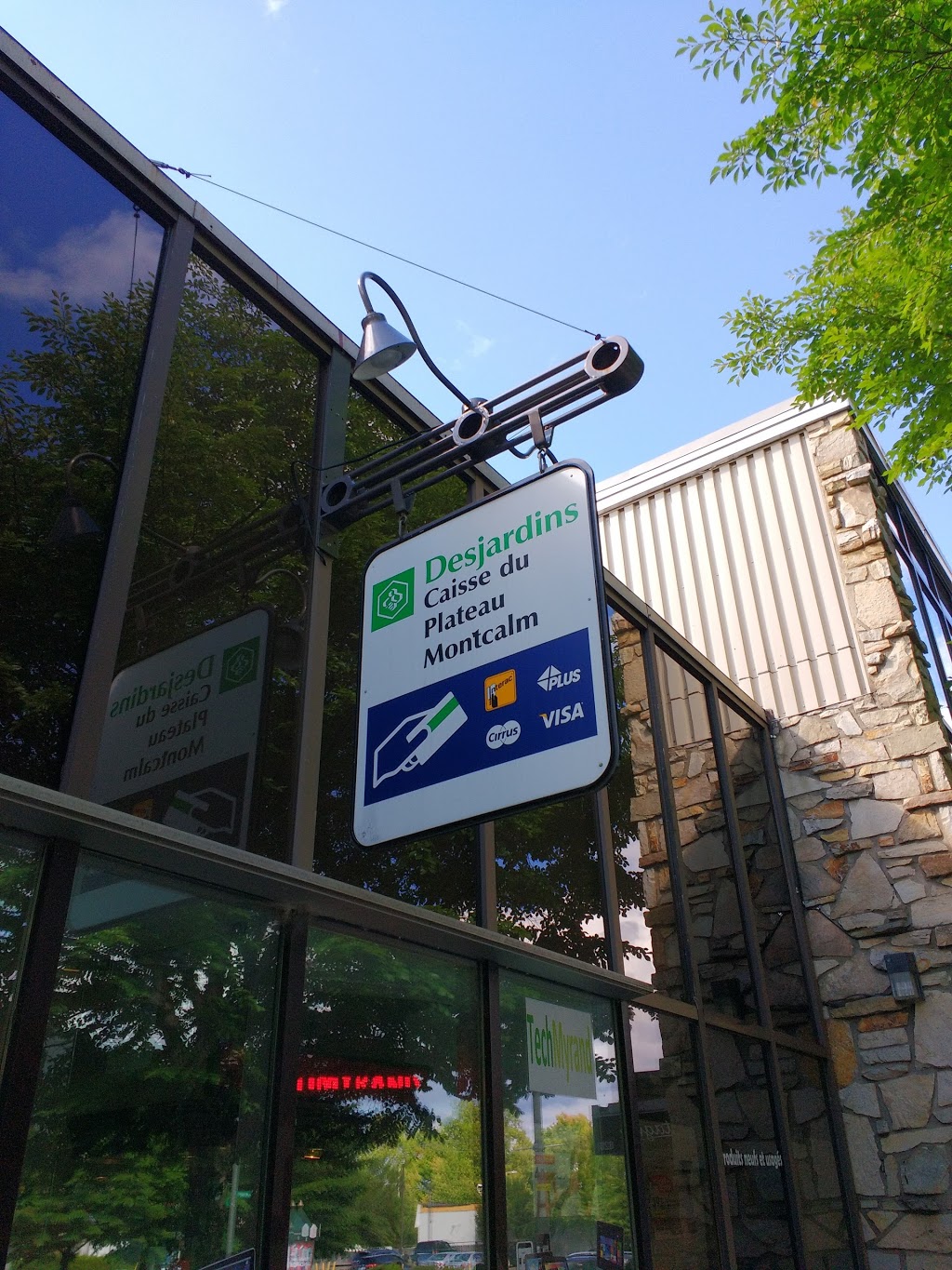 Desjardins | 828 Avenue Myrand, Québec, QC G1V 2V5, Canada | Phone: (800) 224-7737