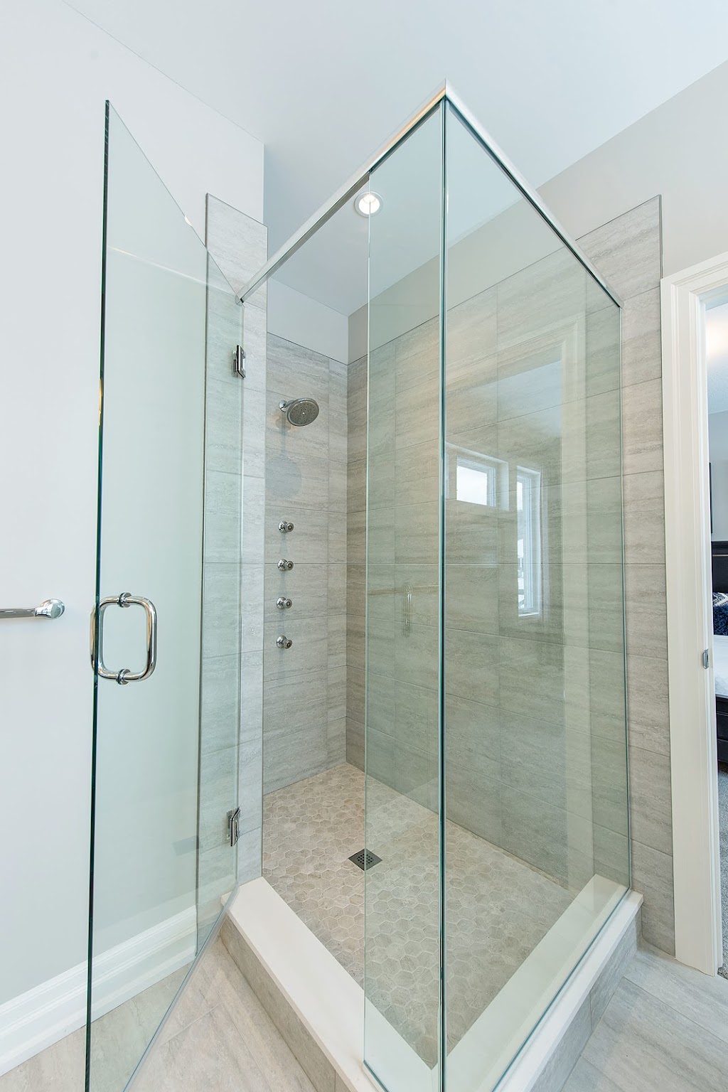Johnstone Homes | 329 Springbank Dr, London, ON N6J 1G6, Canada | Phone: (519) 601-9390