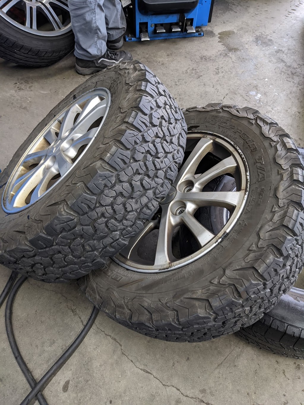 Starcrest Automotive Ltd | 11460 Voyageur Way Unit #6, Richmond, BC V6X 3E1, Canada | Phone: (604) 370-3276