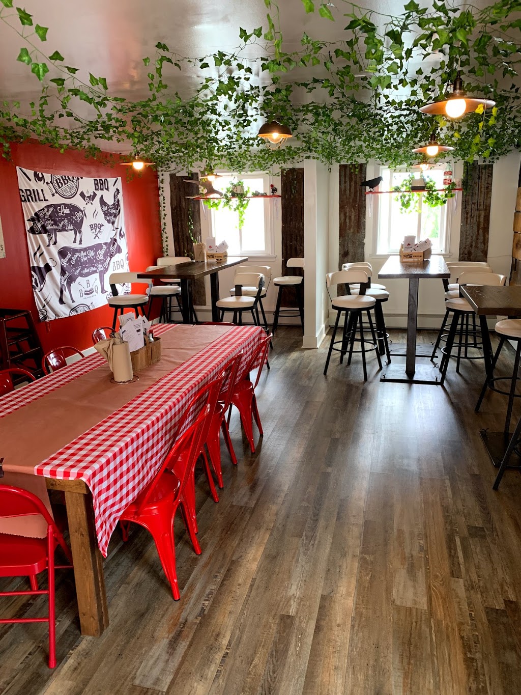 HillFire SMK & BBQ | 1455 Pelham St, Fonthill, ON L0S 1E0, Canada | Phone: (289) 897-9587
