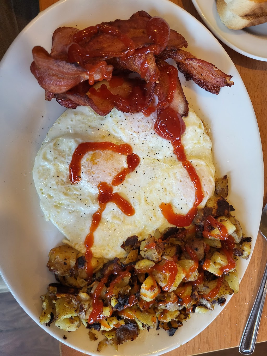 Sunset Grill | 1005 Lansdowne St W Unit 2, Peterborough, ON K9J 8N2, Canada | Phone: (705) 749-0222