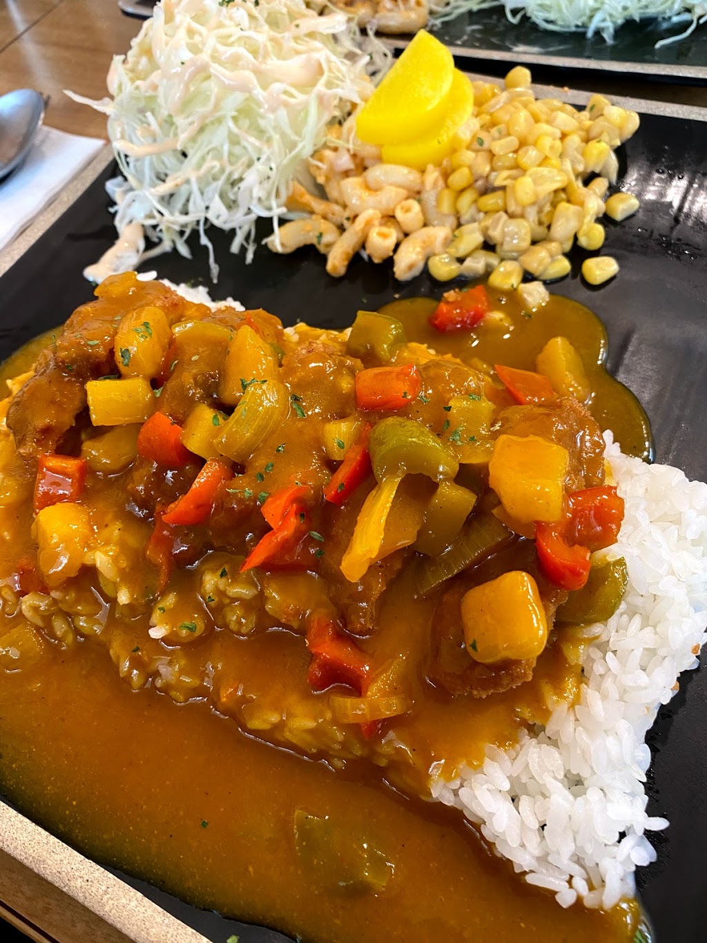 Dae-Ji Cutlet House | 3307 E Broadway, Vancouver, BC V5M 2A1, Canada | Phone: (604) 255-3335