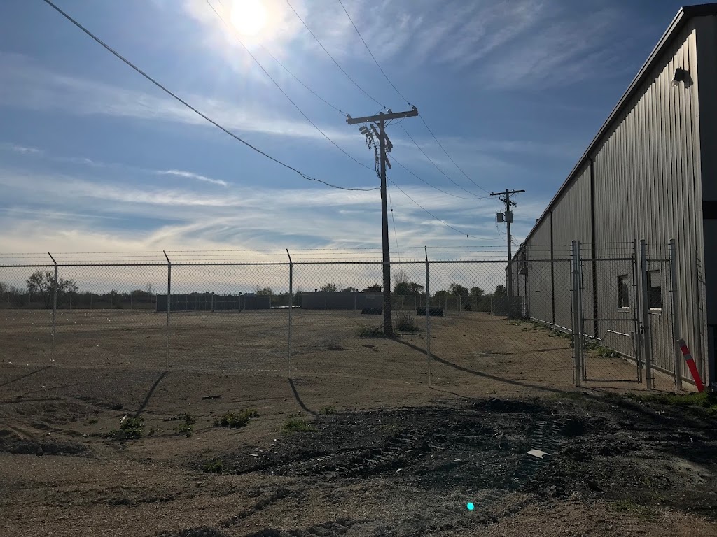 Winnipeg Secure Storage | 500 Dawson Rd N, Winnipeg, MB R2J 0T1, Canada | Phone: (204) 237-7111