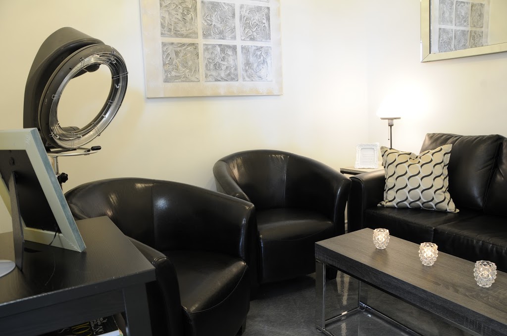 Rush Hair Studio | 62 Commerce Park Dr, Barrie, ON L4N 8W8, Canada | Phone: (705) 728-0788