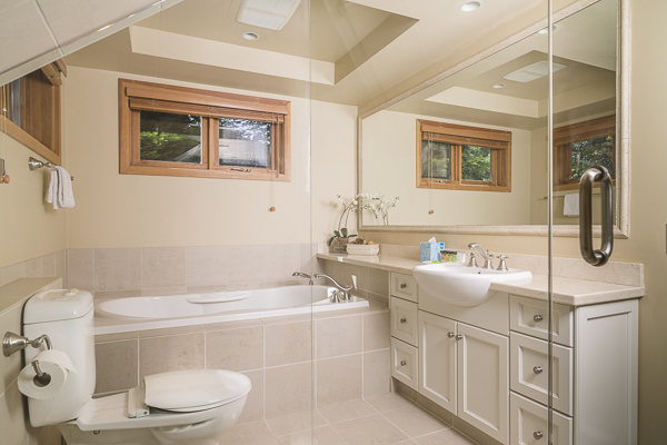 CEDAR HOLLOW by Holiday Whistler | 4701 Glacier Dr, Whistler, BC V0N 1B4, Canada | Phone: (604) 932-2038