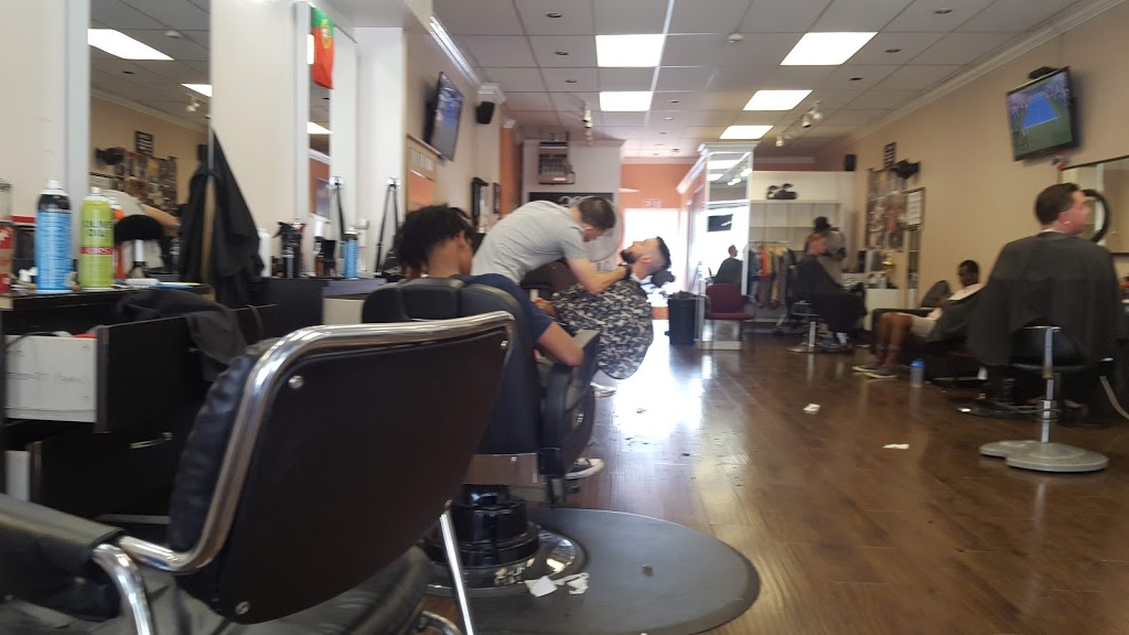 SALON ELEGANT | 806 12th St, New Westminster, BC V3M 4K1, Canada | Phone: (604) 418-1494