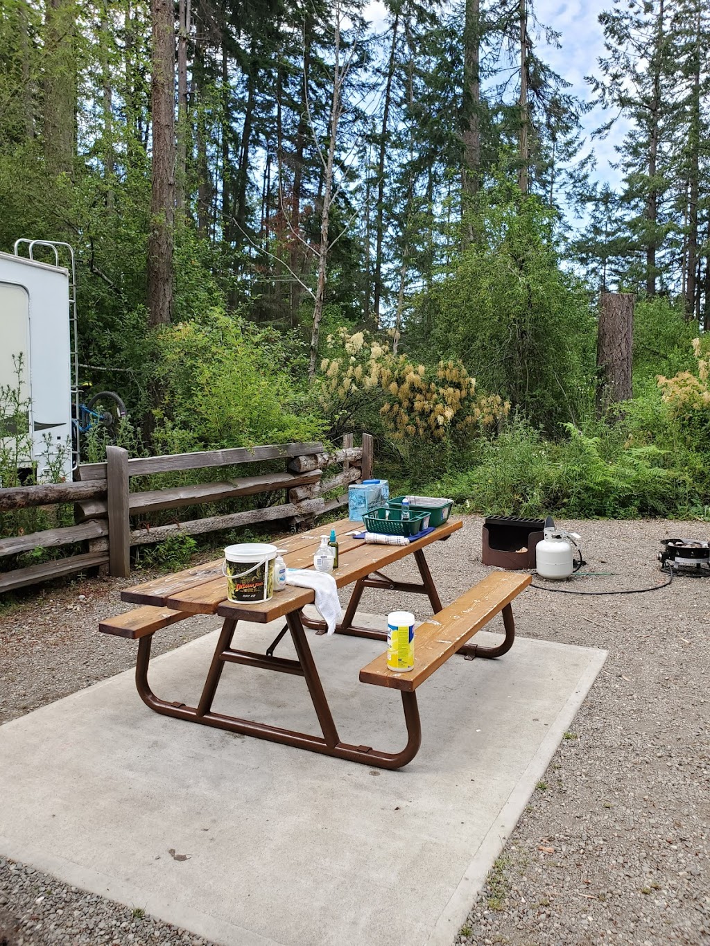 Rathtrevor Beach Campground | 1240 Rath Rd, Parksville, BC V9P 2E2, Canada | Phone: (250) 474-1336