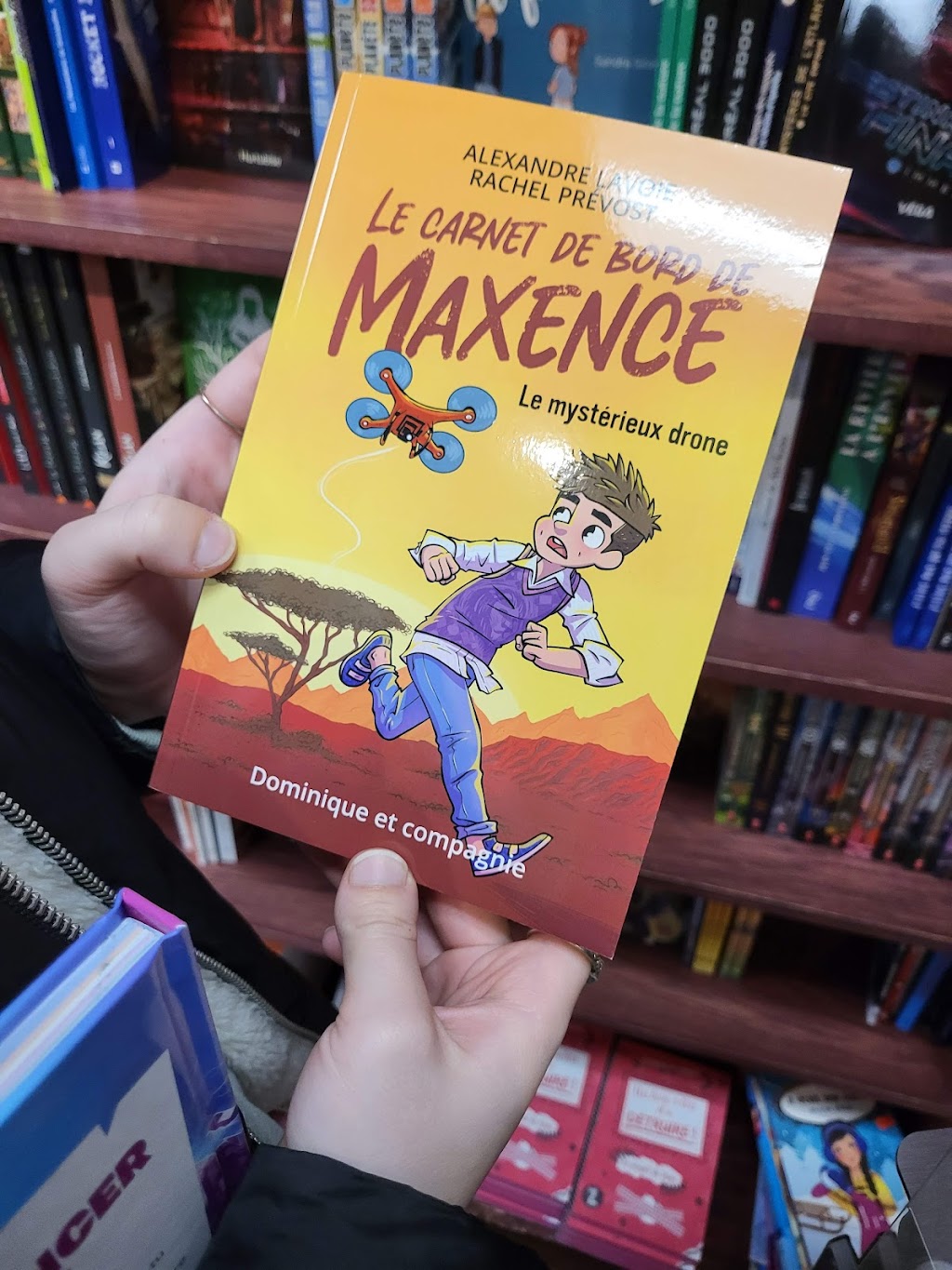 Librairie Harvey DAlma Enr | 1055 Av. du Pont S, Alma, QC G8B 2V7, Canada | Phone: (418) 668-3170