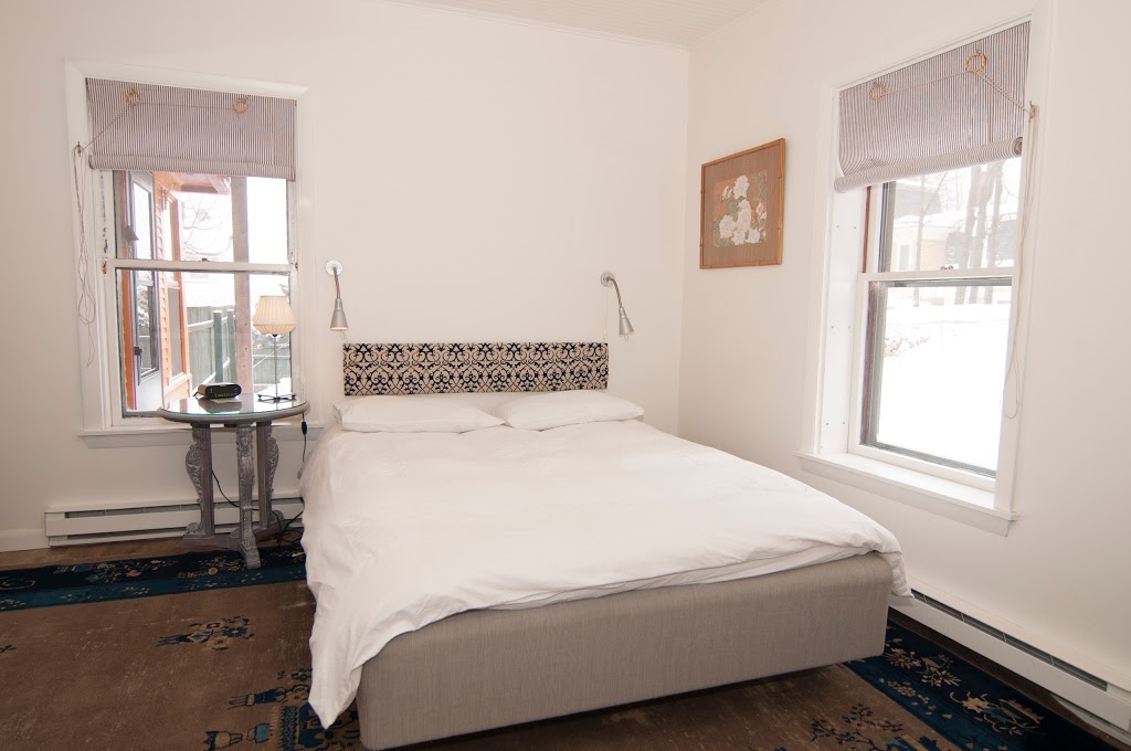 Little Gnesta B & B | 115 Prospect St, Newport, VT 05855, USA | Phone: (802) 624-4930