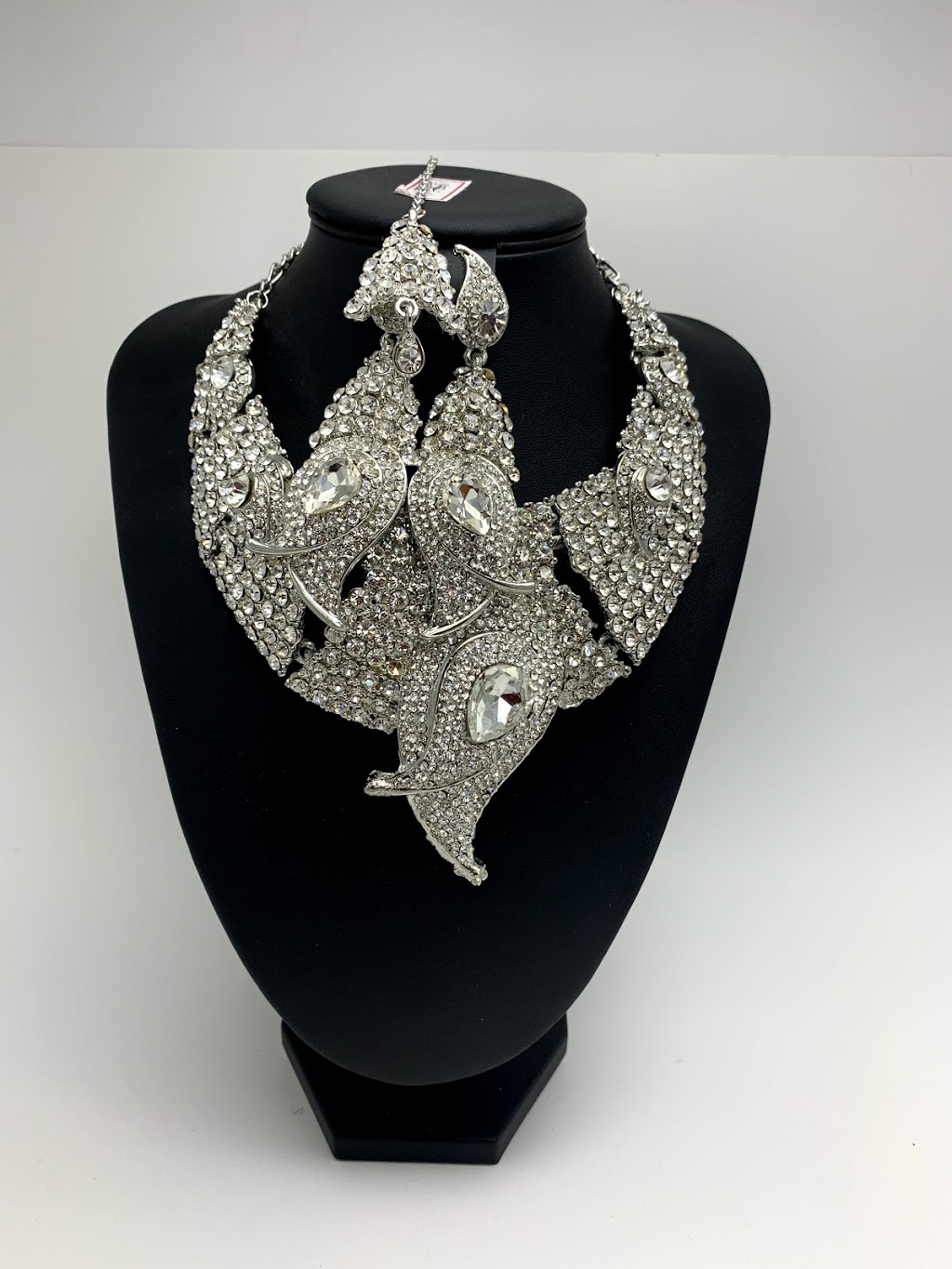 Ganga Textiles & Fashions | 3351 Markham Rd #122, Scarborough, ON M1X 0A6, Canada | Phone: (416) 907-9712