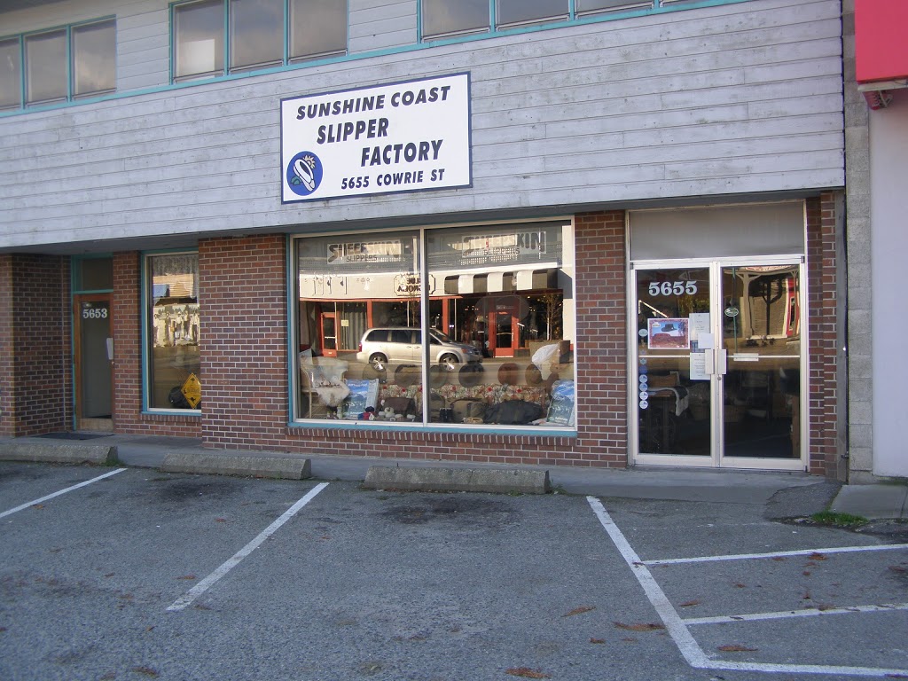 Sunshine Coast Slipper Factory | 5655 Cowrie St, Sechelt, BC V0N 3A0, Canada | Phone: (800) 499-1636