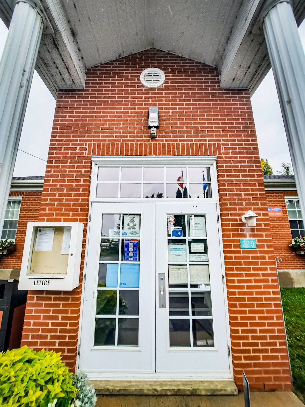 Hotel de Ville - Stanbridge-Station | 229 Rue Principale, Stanbridge Station, QC J0J 2J0, Canada | Phone: (450) 248-2125