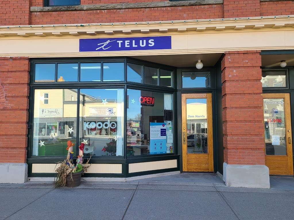 Tom Harris TELUS & Koodo Store | 105 50 Ave W, Claresholm, AB T0L 0T0, Canada | Phone: (403) 625-4044