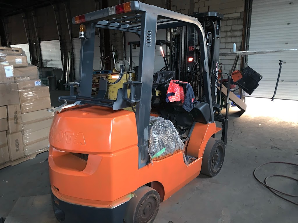 EZ Lift Services | 72 Dandelion Rd, Brampton, ON L6R 1Y3, Canada | Phone: (416) 859-5551