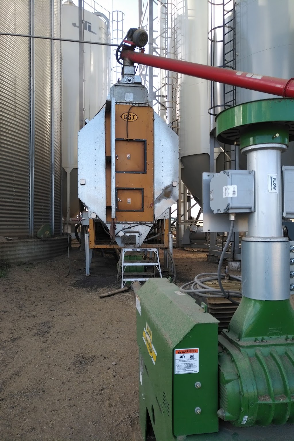 Alberta Feed Grain | 1402 HWY 654, Highridge, AB T0G 1W0, Canada | Phone: (888) 483-8789
