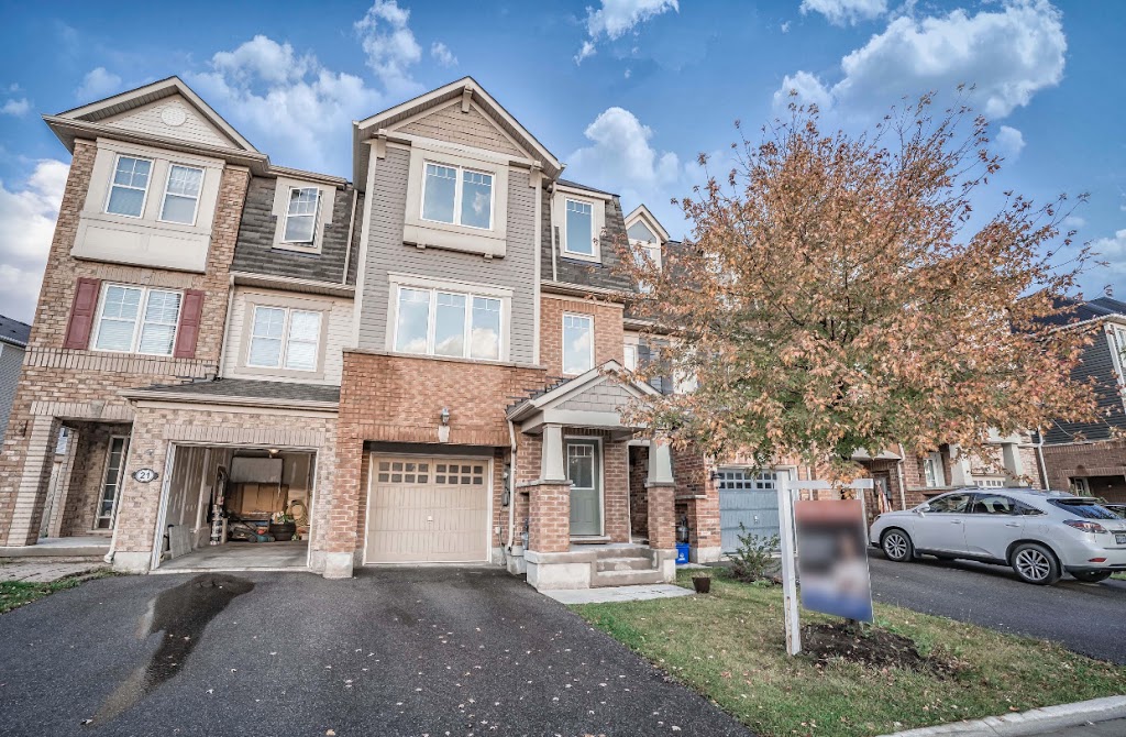 Ruby Thambiah - Brampton Real Estate Agent - RE/MAX Realty Servi | 1A - 295 Queen Street East, Brampton, ON L6W 3E7, Canada | Phone: (416) 999-5337