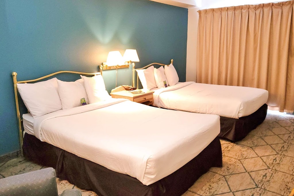 Rodeway Inn | 333 King George Hwy, Miramichi, NB E1V 1L2, Canada | Phone: (506) 627-1999