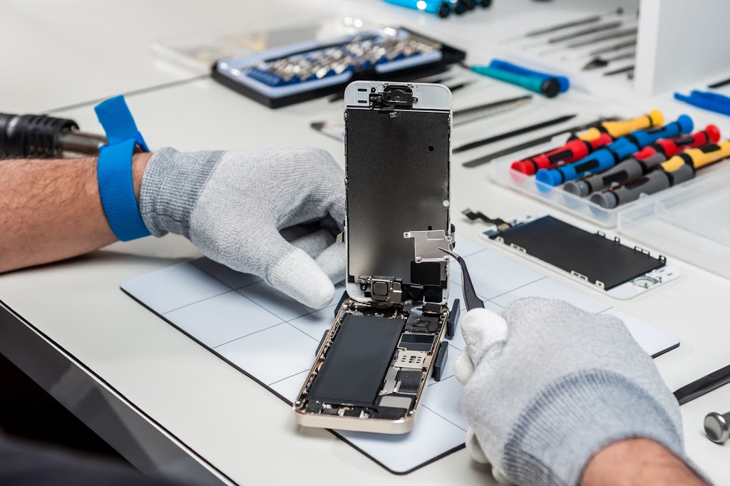 Cell Source Repairs | 2291 Cameron Crescent, Abbotsford, BC V3G 0B7, Canada | Phone: (778) 232-5210