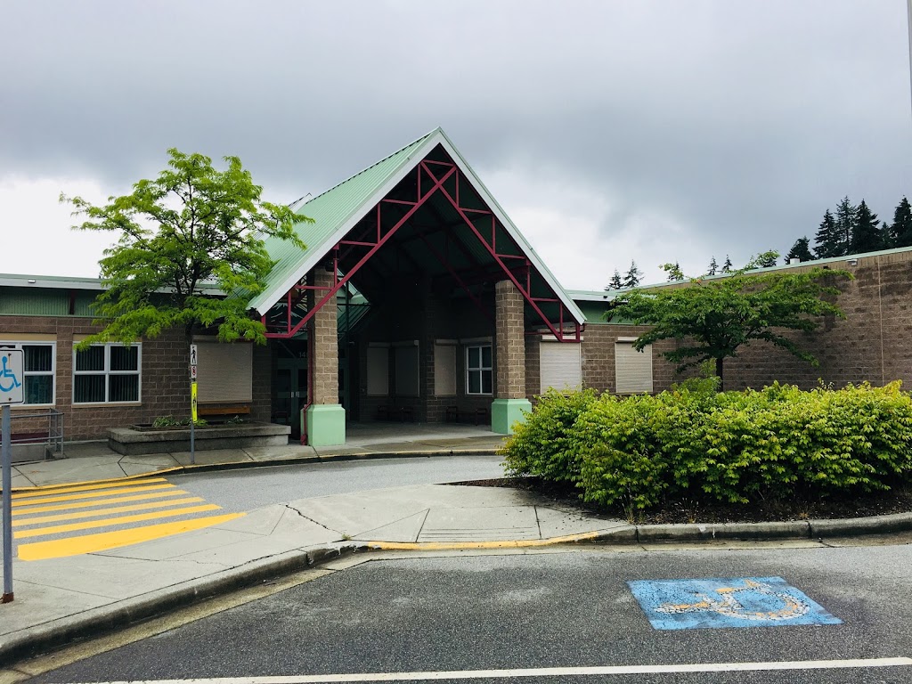 Summit Middle School | 1450 Parkway Blvd, Coquitlam, BC V3E 3L2, Canada | Phone: (604) 944-8273