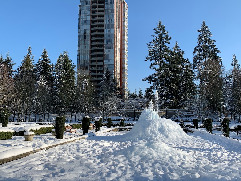 City in the Park | 6828-6888 Station Hill Dr, Burnaby, BC V3N 5A4, Canada