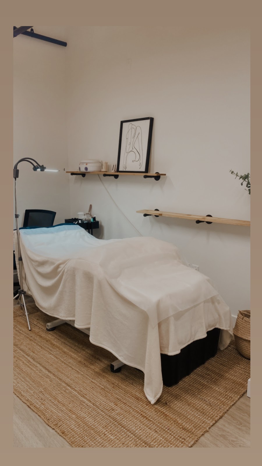 Lashstetics Salon | 2840 Peatt Rd #211, Victoria, BC V9B 3V4, Canada | Phone: (778) 400-4209