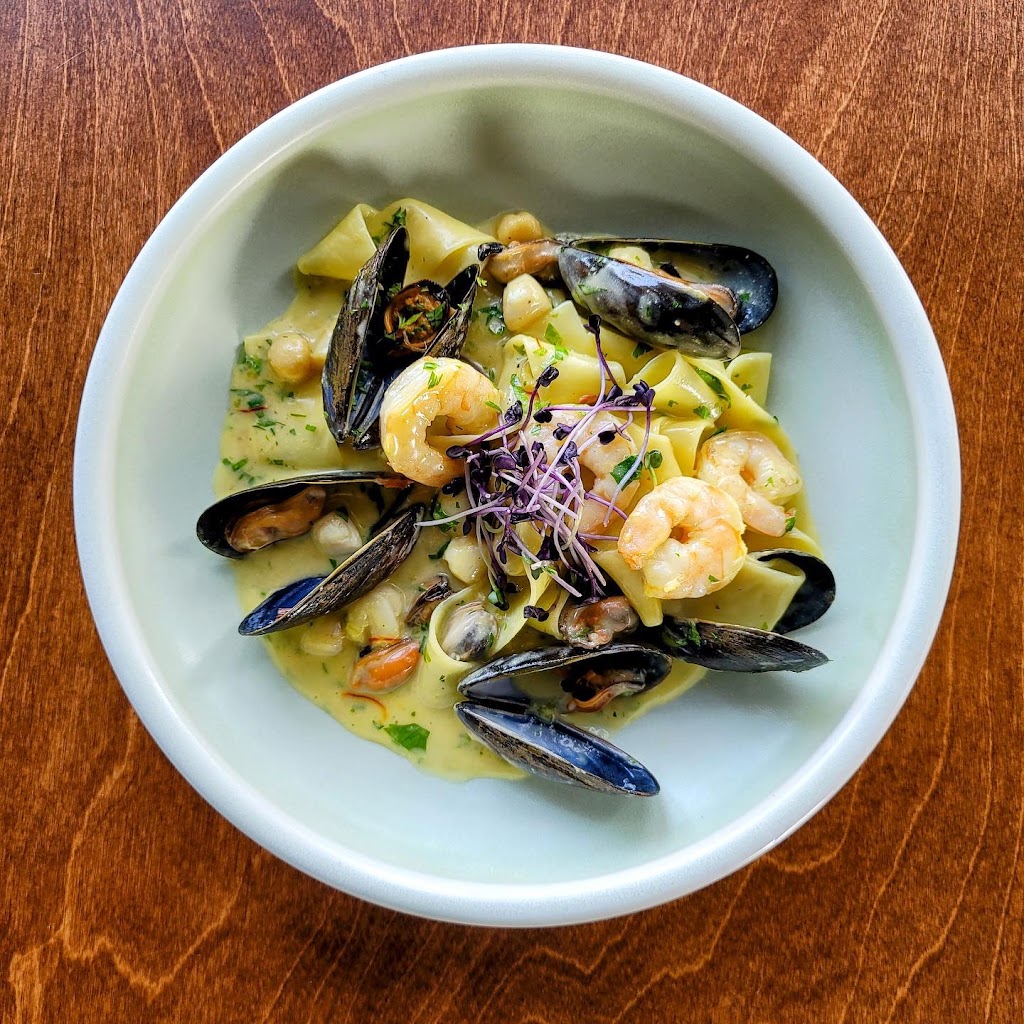Le Marlow (Apportez votre vin) | 7161 Bd Cousineau Local 203, Saint-Hubert, QC J3Y 8N2, Canada | Phone: (450) 486-4482