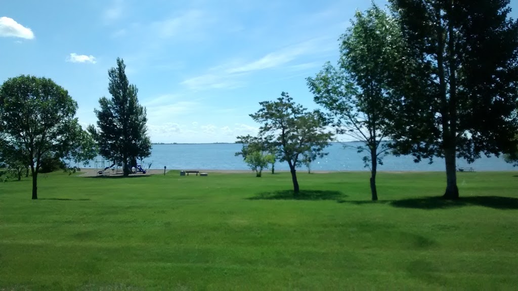 Lake Newell Resort | 51 Kingfisher Bay, Rainier, AB T0J 2M0, Canada | Phone: (403) 212-2662