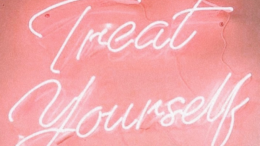 Goldn’ Bod Tanning + Nails | 1508 McRoberts Cres, Innisfil, ON L9S 0J9, Canada | Phone: (905) 806-0977