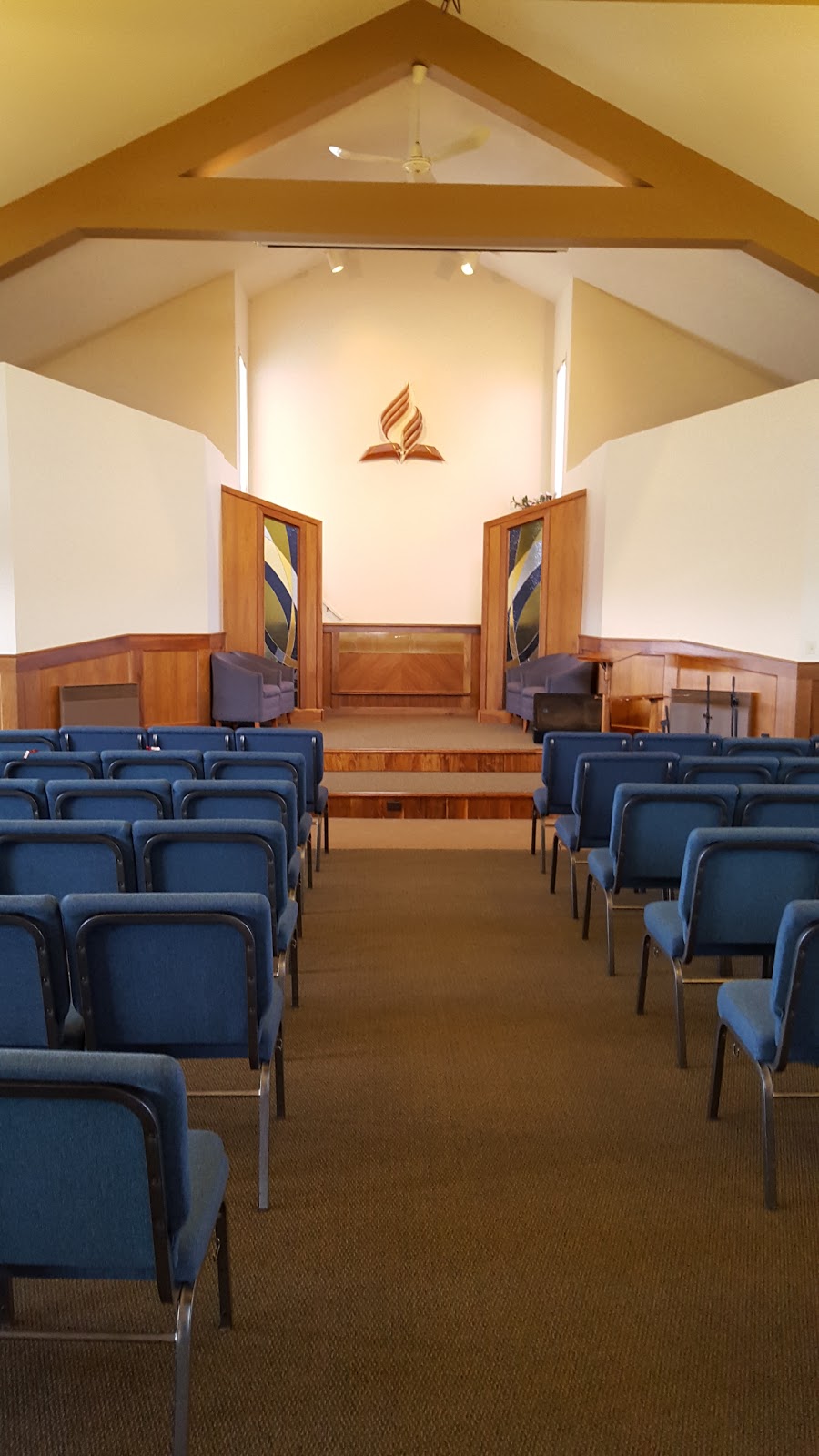 Eglise Adventiste Du 7ème Jour de Saint-Hubert | 7350, ch de Chambly, Saint-Hubert, QC J3Y 3R9, Canada | Phone: (450) 676-2446