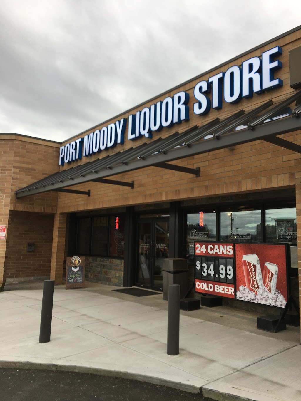 Port Moody Liquor Store | 2929 St Johns Street, Port Moody, BC V3H 2C2, Canada | Phone: (604) 461-5550