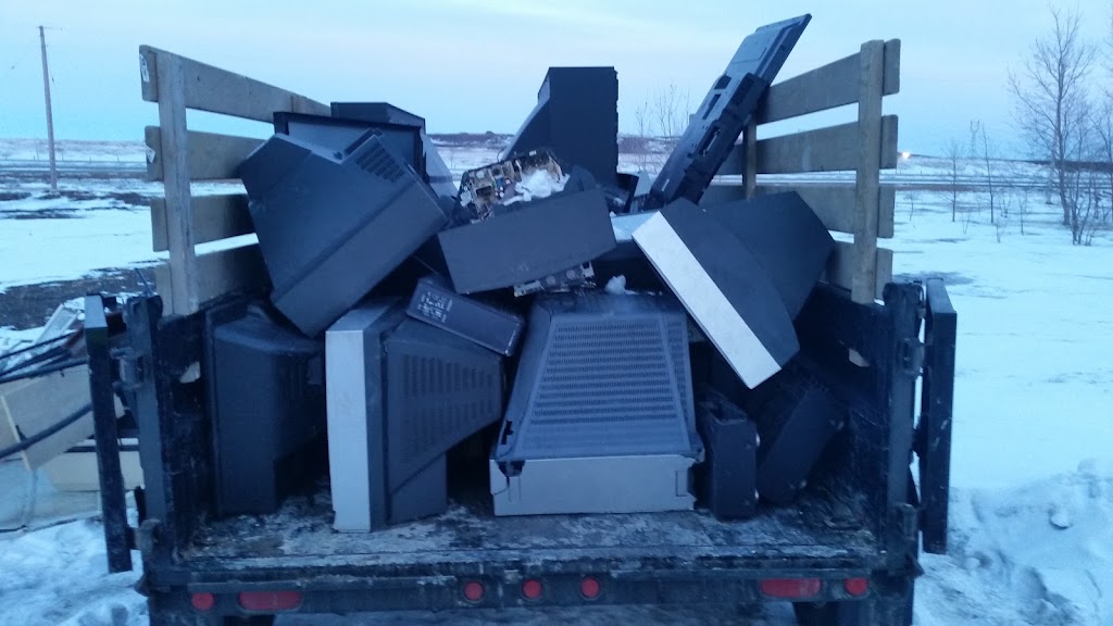Chuck It Junk Removal & Bin Rental Services Winnipeg | Winnipeg, MB R3C 2E6, Canada | Phone: (204) 461-5865
