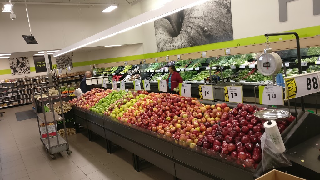 FreshCo | 50 Market St S, Brantford, ON N3S 2E3, Canada | Phone: (519) 759-7952